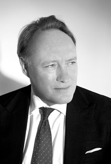 Andrew_Roberts-by-nancy_ellison