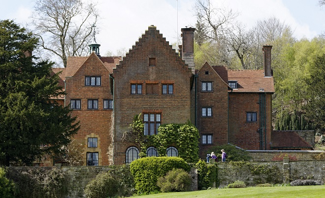 Chartwell Manor