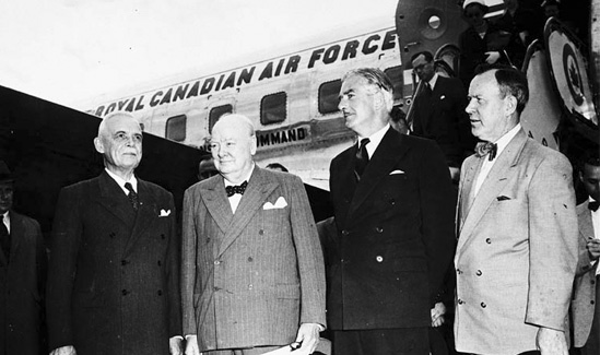 Churchill-in-Canada-1954