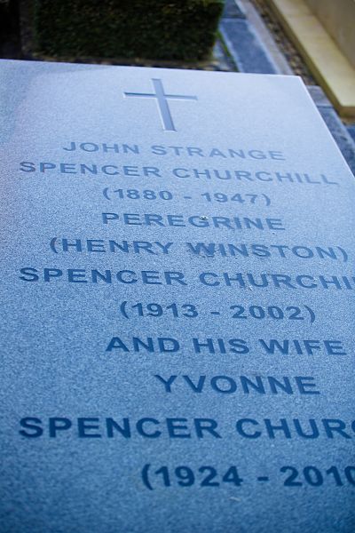 Churchill Grave 2014-133 opt