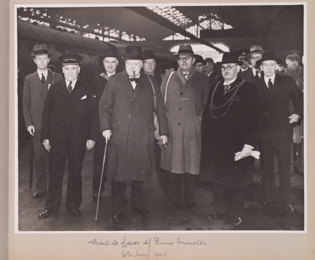 Churchill in Leeds 1942 04