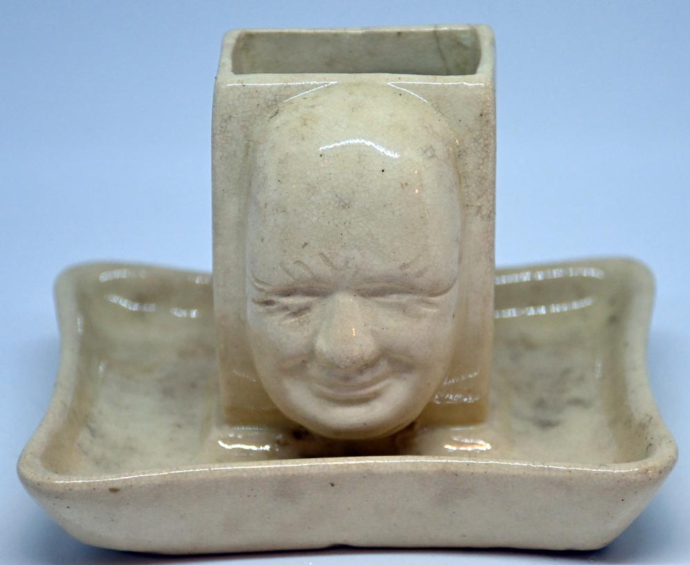 Australian ashtray unmarked